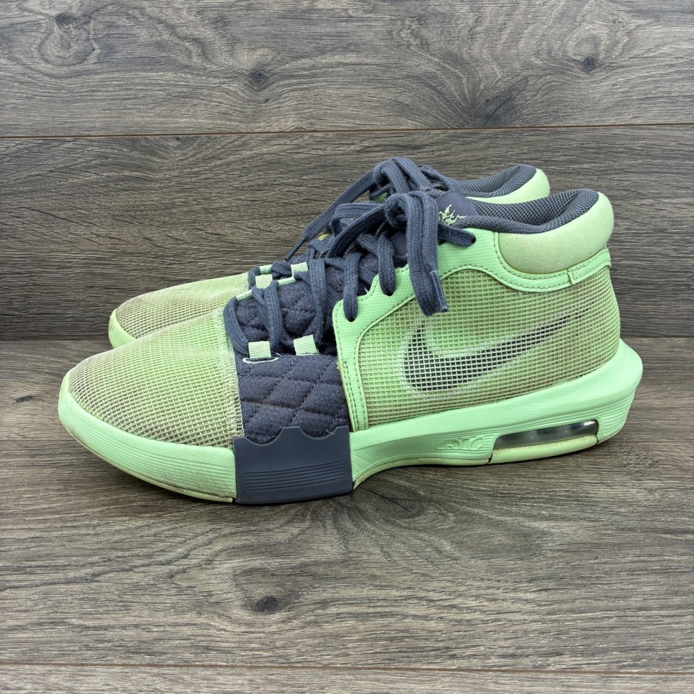 Nike Lebron Witness Basketball Shoes Green Men's Size 9.5 FB2239